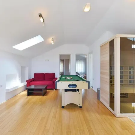 G Apartmán *
